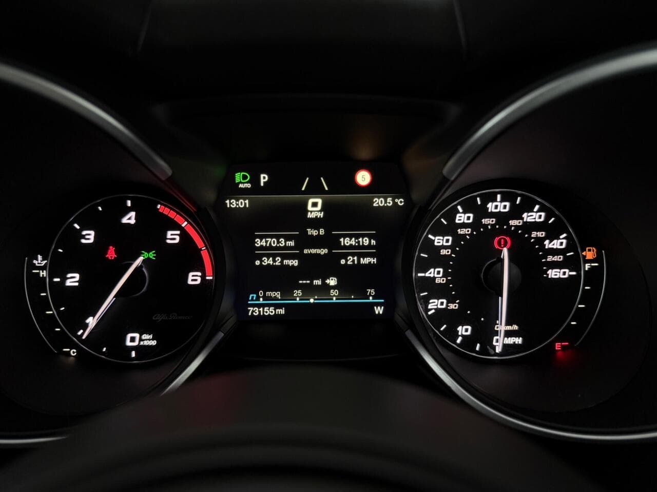 Alfa Romeo Stelvio thumbnail Driver Instruments