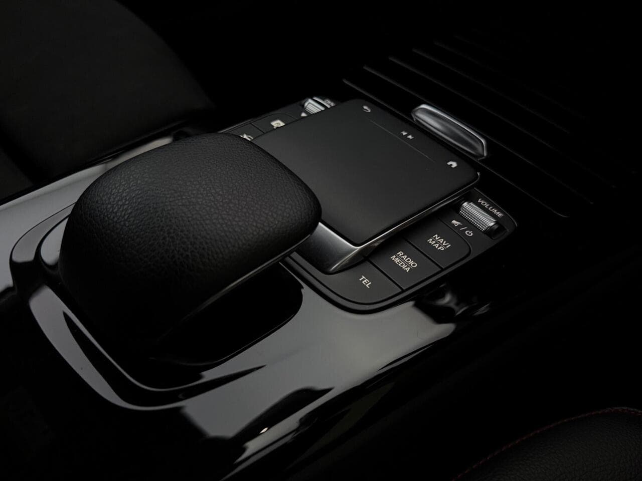 Mercedes-Benz A Class thumbnail Interior Front