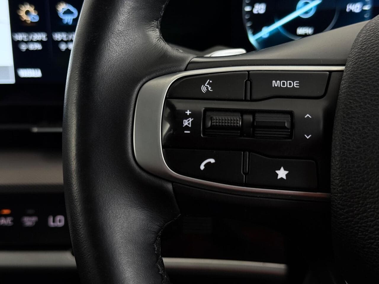Kia Sportage thumbnail Misc Controls