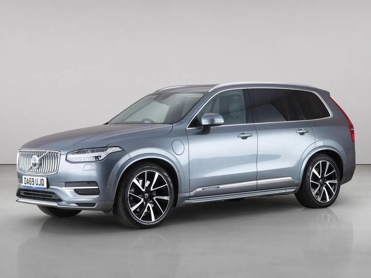 Volvo XC90 thumbnail Front Left
