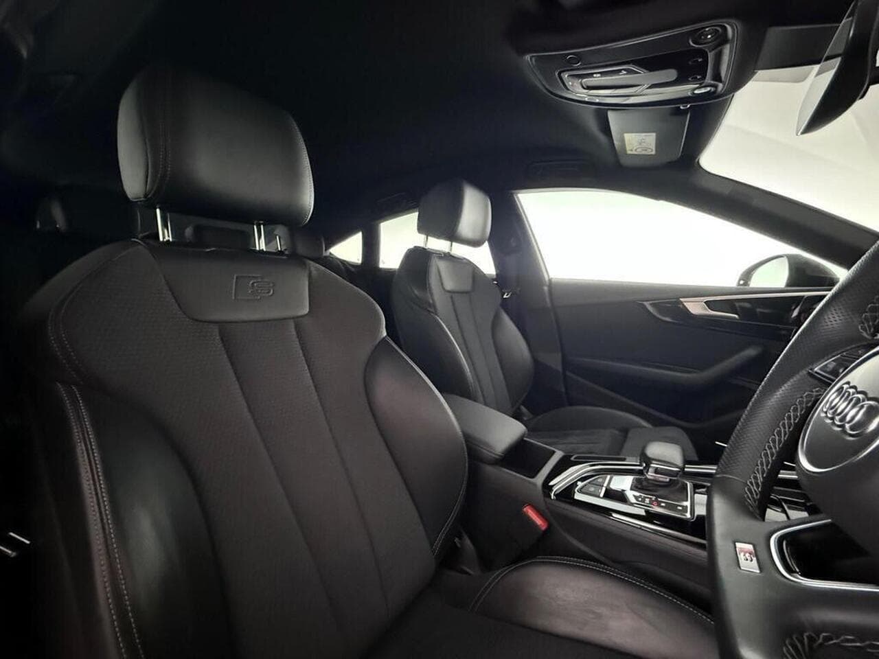 Audi A5 thumbnail Seat Driver