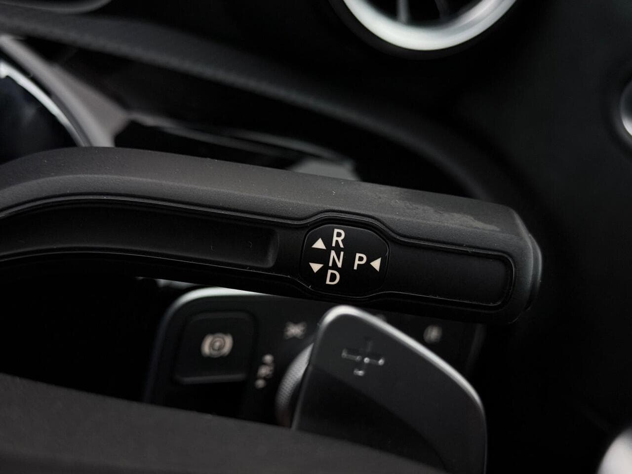 Mercedes-Benz A Class thumbnail Misc Controls