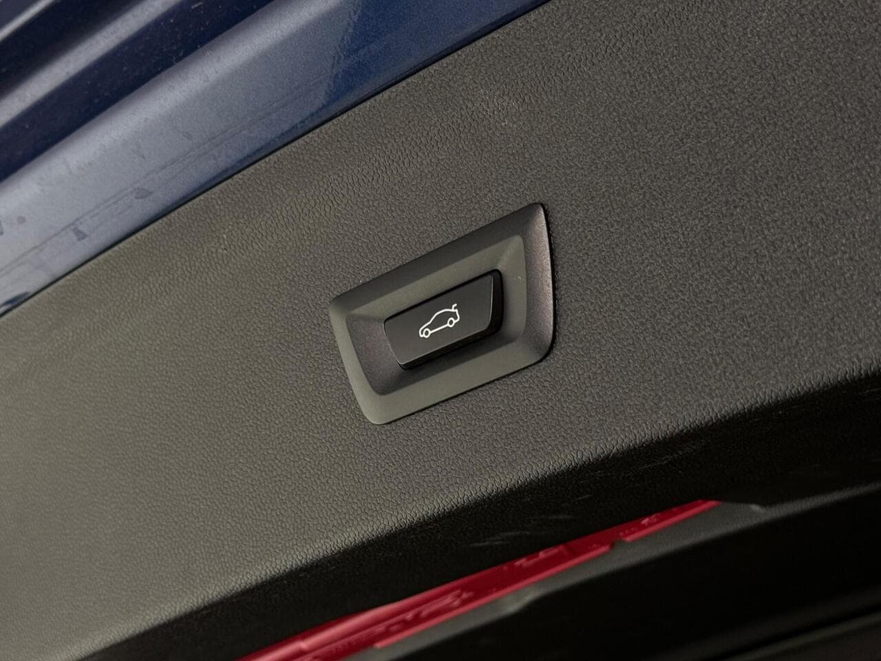 BMW iX thumbnail Misc Controls