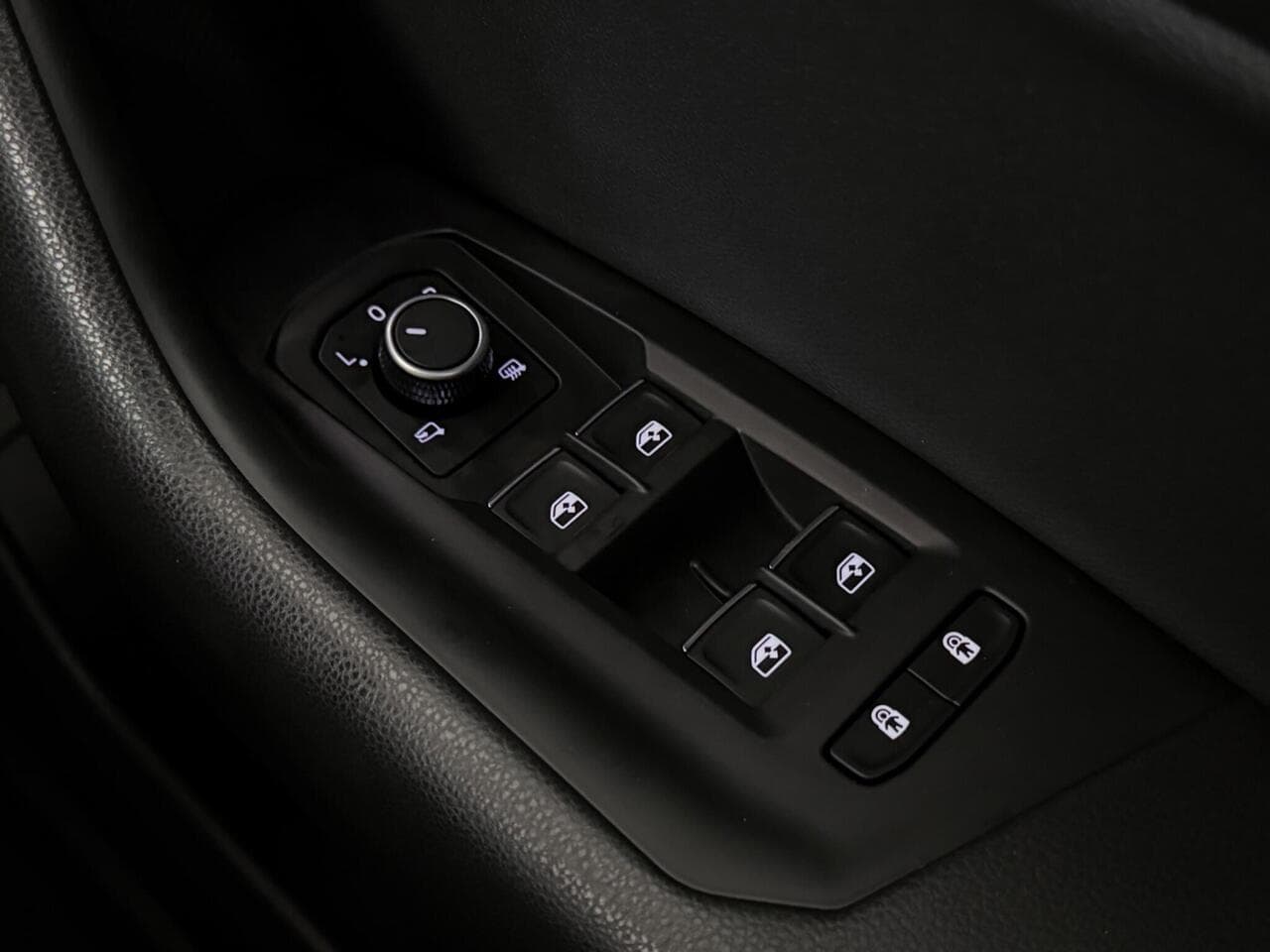 Volkswagen Touareg thumbnail Misc Controls