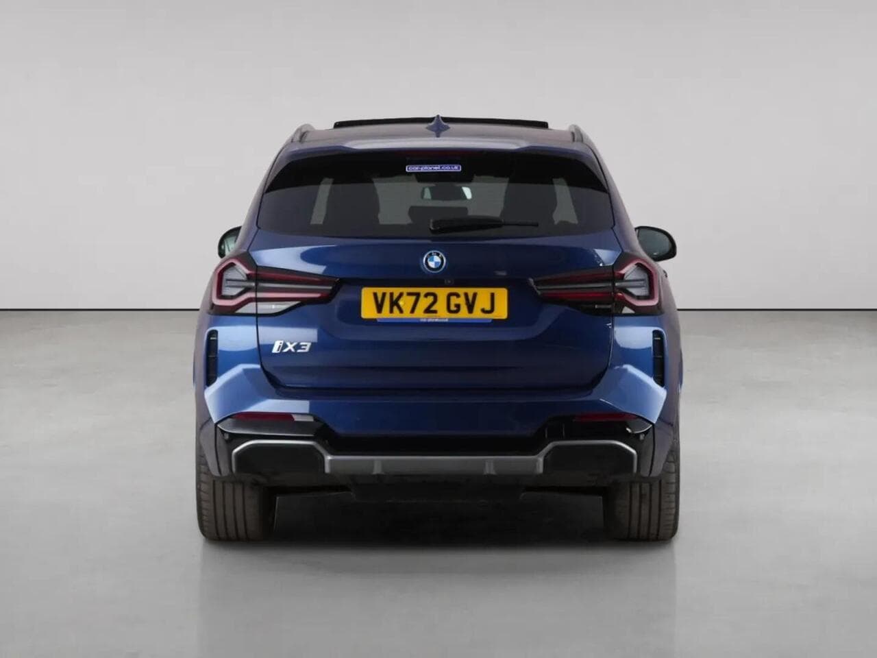 BMW iX3 thumbnail Rear