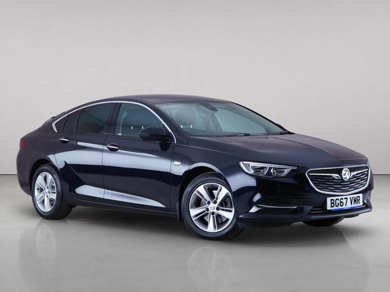 Vauxhall Insignia - Vauxhall Insignia 2.0 Turbo D BlueInjection Tech Line Nav Grand Sport Euro 6 (s/s) 5dr