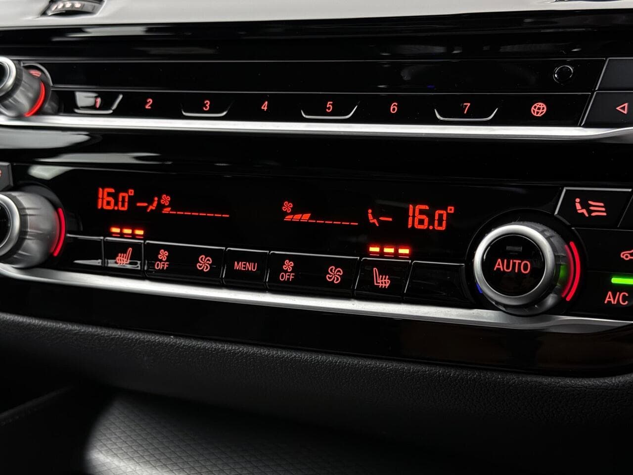 BMW 5 Series thumbnail Infotainment System