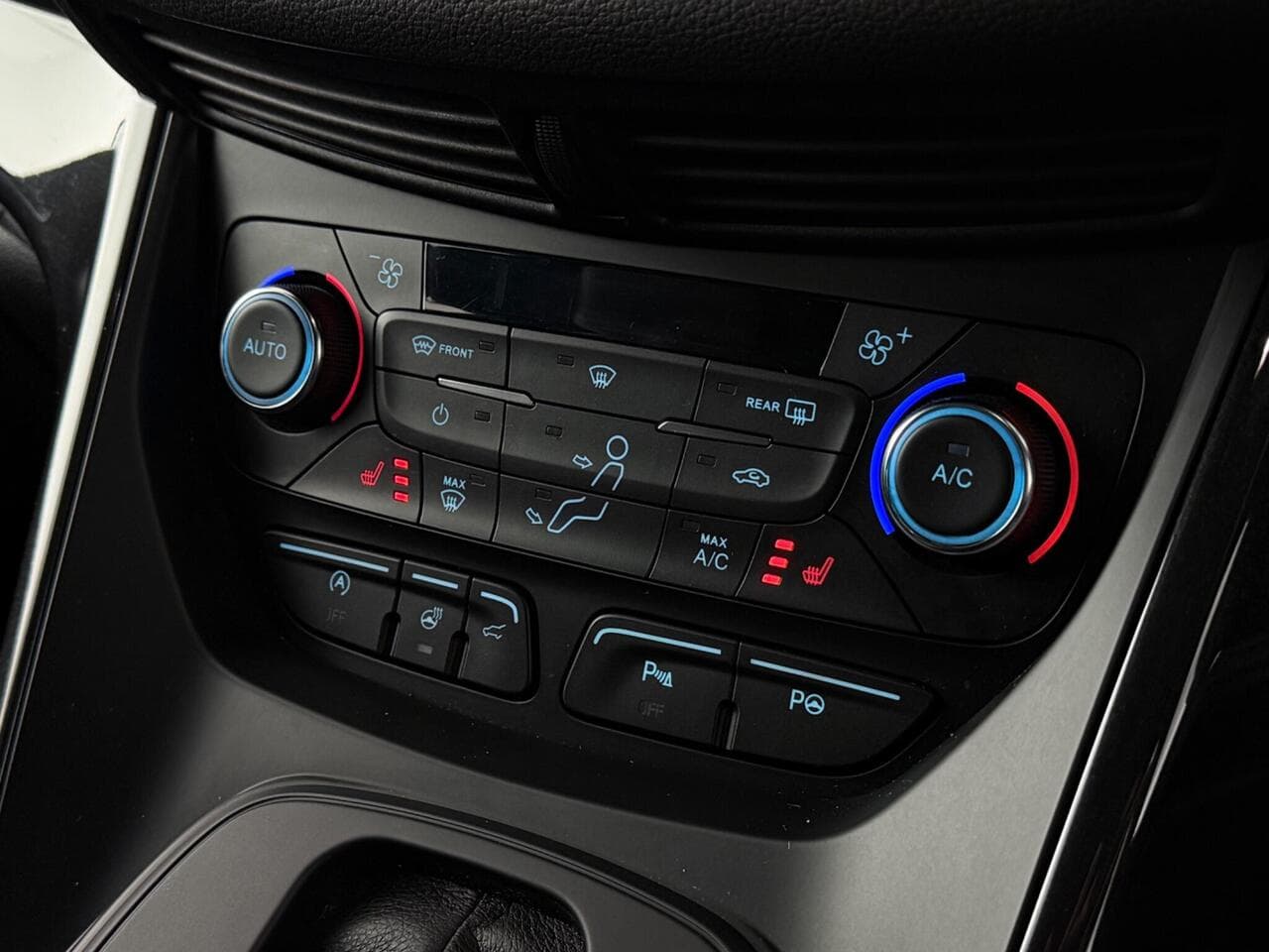 Ford Kuga thumbnail Misc Controls