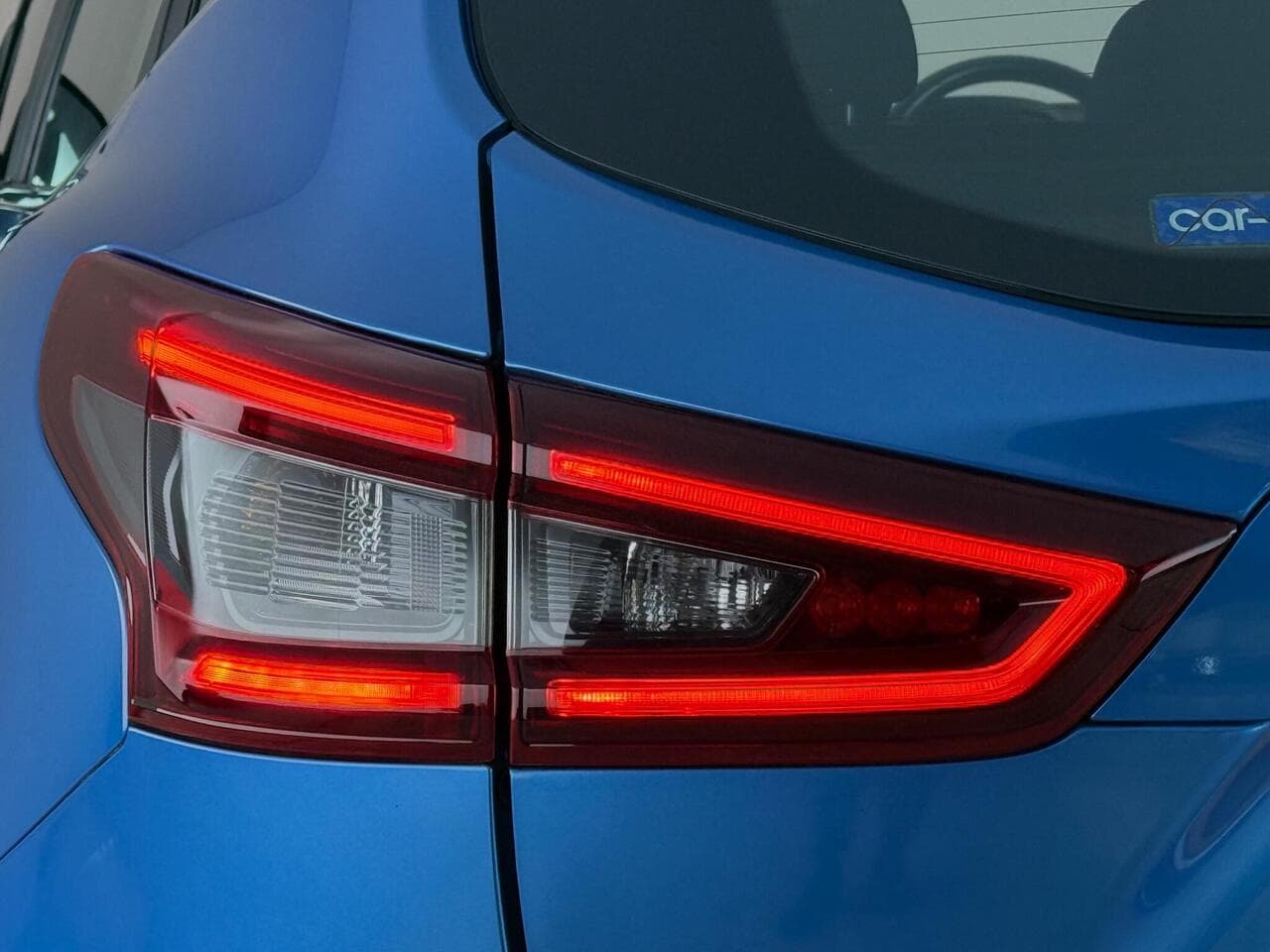 Nissan Qashqai thumbnail Lights Rear