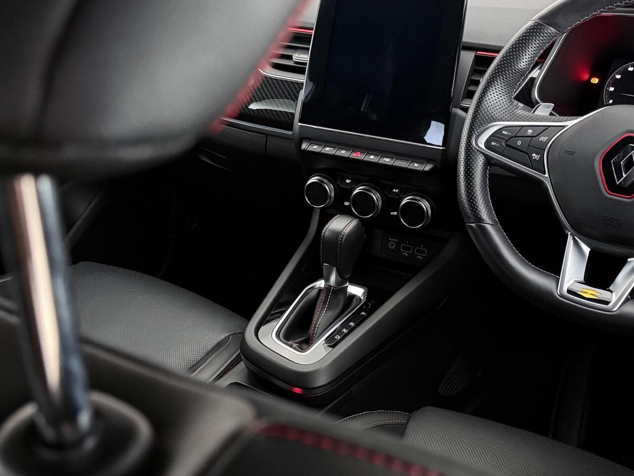 Renault Arkana thumbnail Interior Front