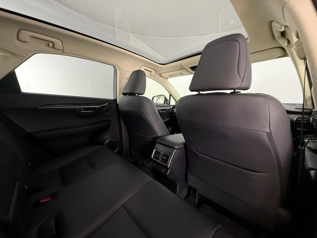 Lexus NX thumbnail Seats Rear