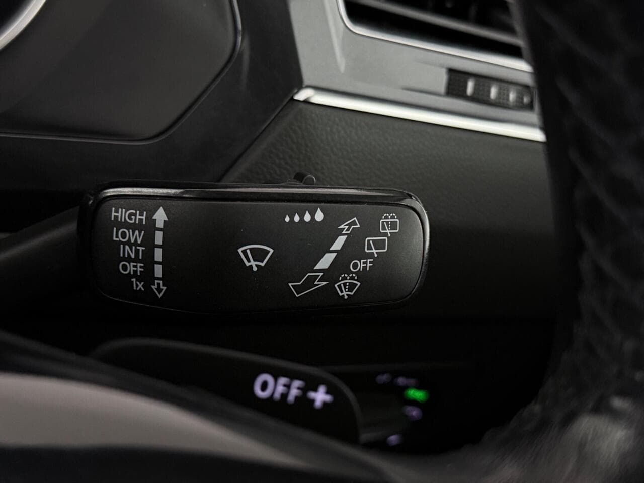Volkswagen Tiguan Allspace thumbnail Misc Controls