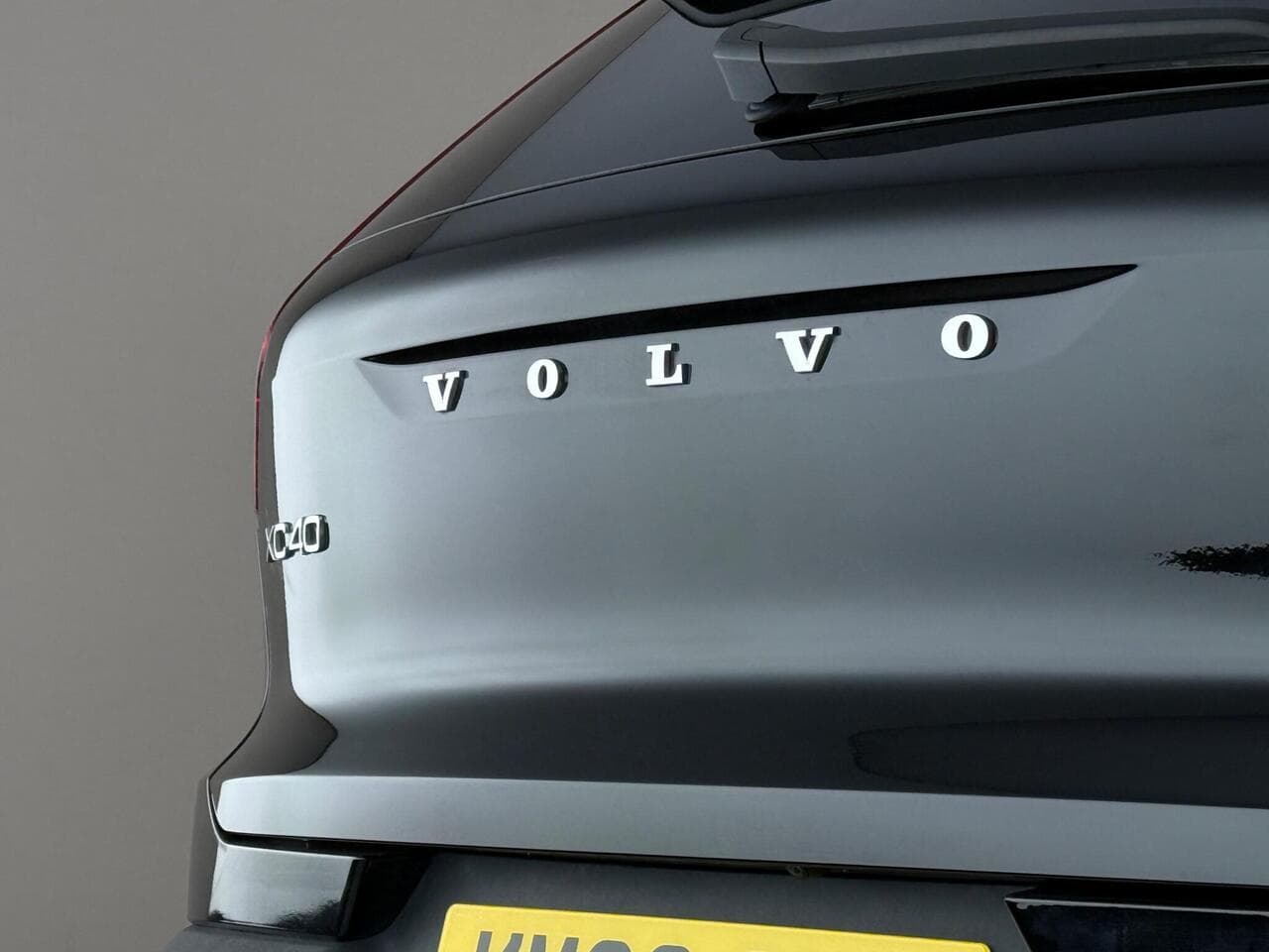 Volvo XC40 thumbnail Misc Controls