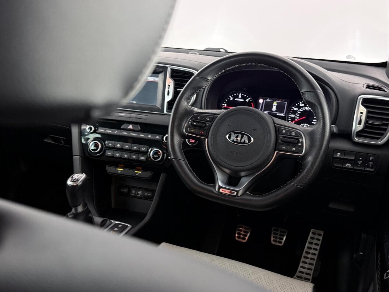 Kia Sportage thumbnail Steering Wheel
