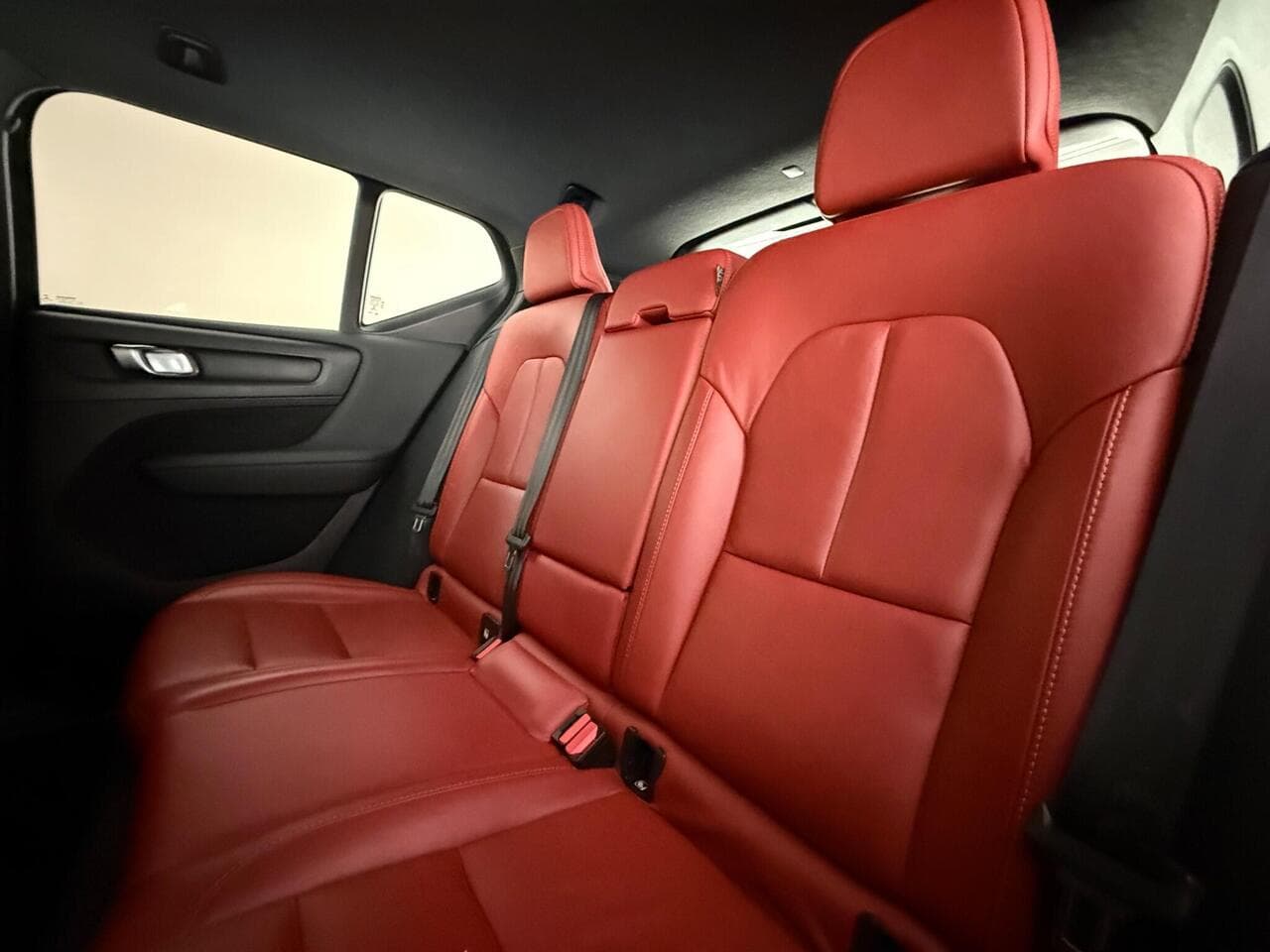Volvo XC40 thumbnail Seats Rear
