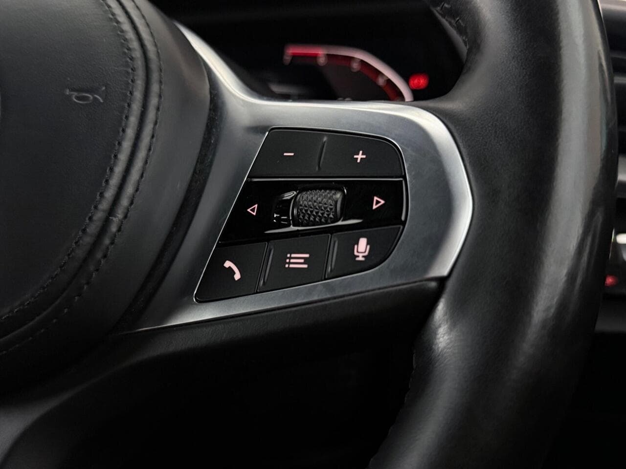 BMW 1 Series thumbnail Misc Controls