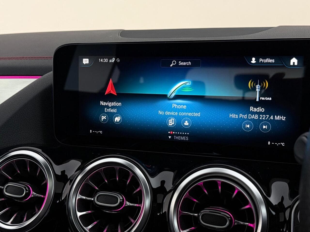 Mercedes-Benz EQA thumbnail Infotainment System