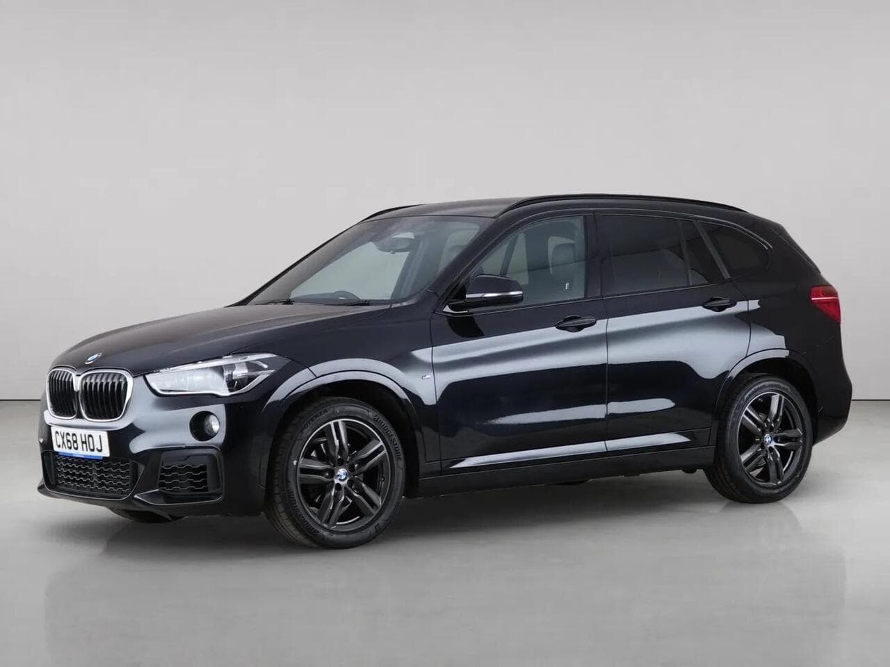 BMW X1 thumbnail Front Left