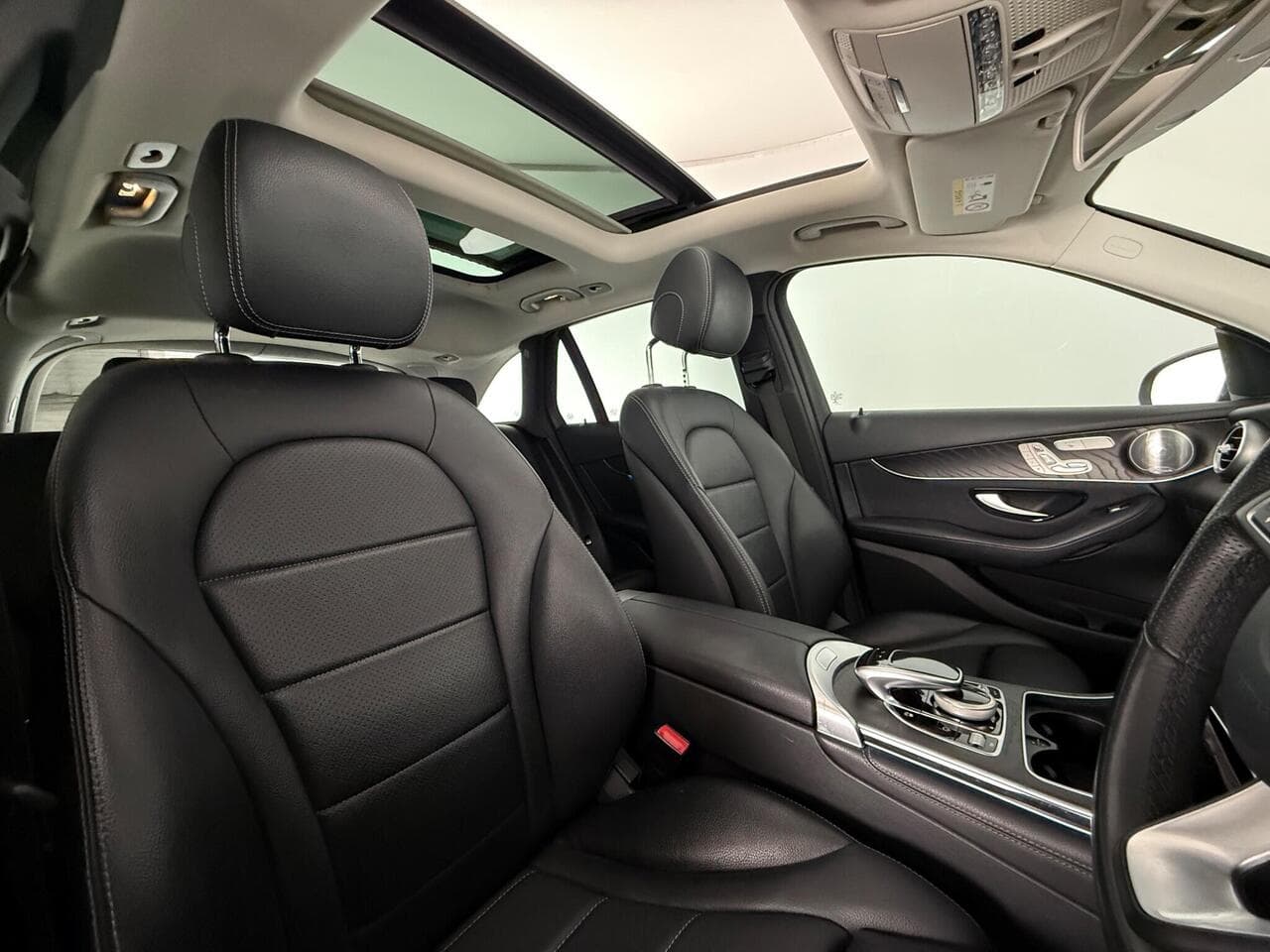 Mercedes-Benz GLC thumbnail Seat Driver