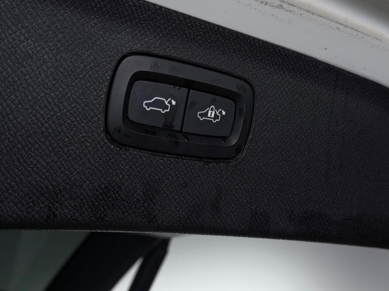Volvo XC90 thumbnail Misc Controls