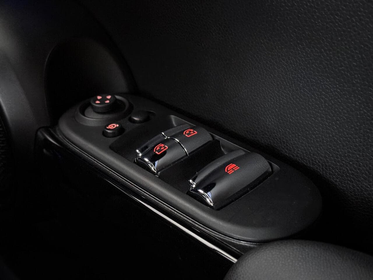 MINI Convertible thumbnail Misc Controls