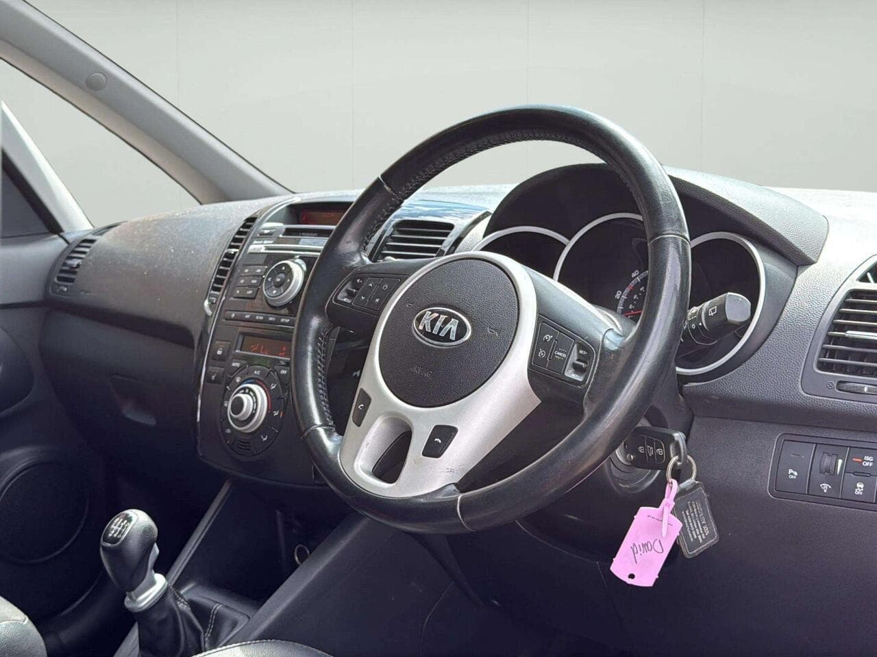 Kia Venga thumbnail Interior Front