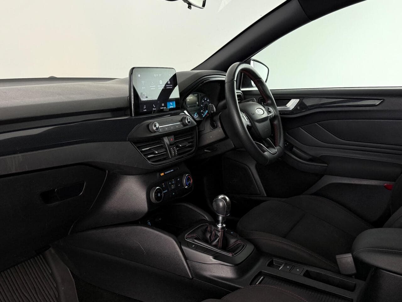 Ford Focus thumbnail Interior Front