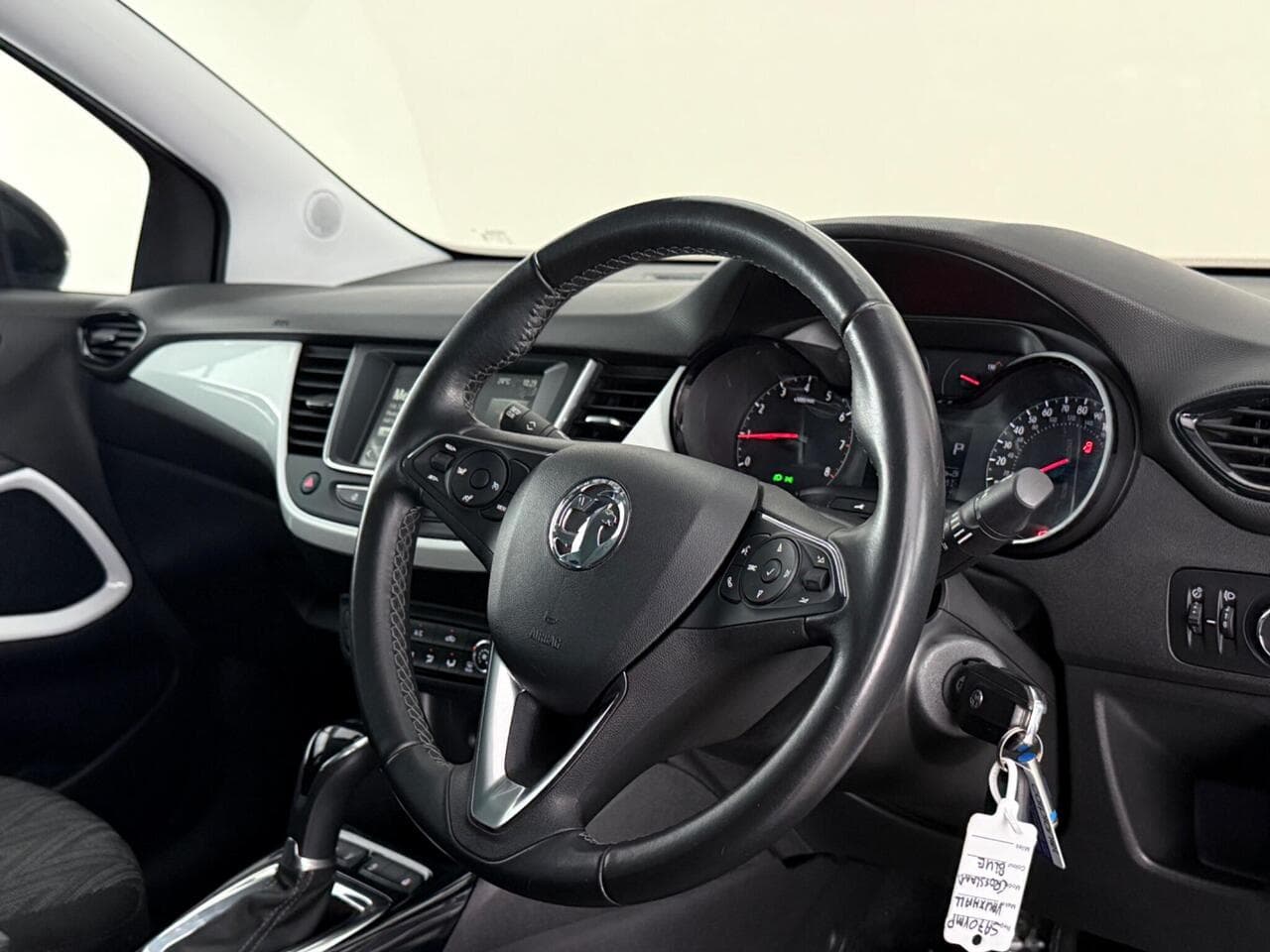 Vauxhall Crossland X thumbnail Interior Front