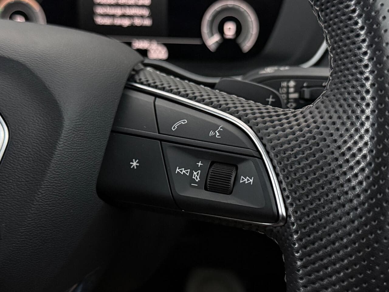 Audi Q5 thumbnail Misc Controls