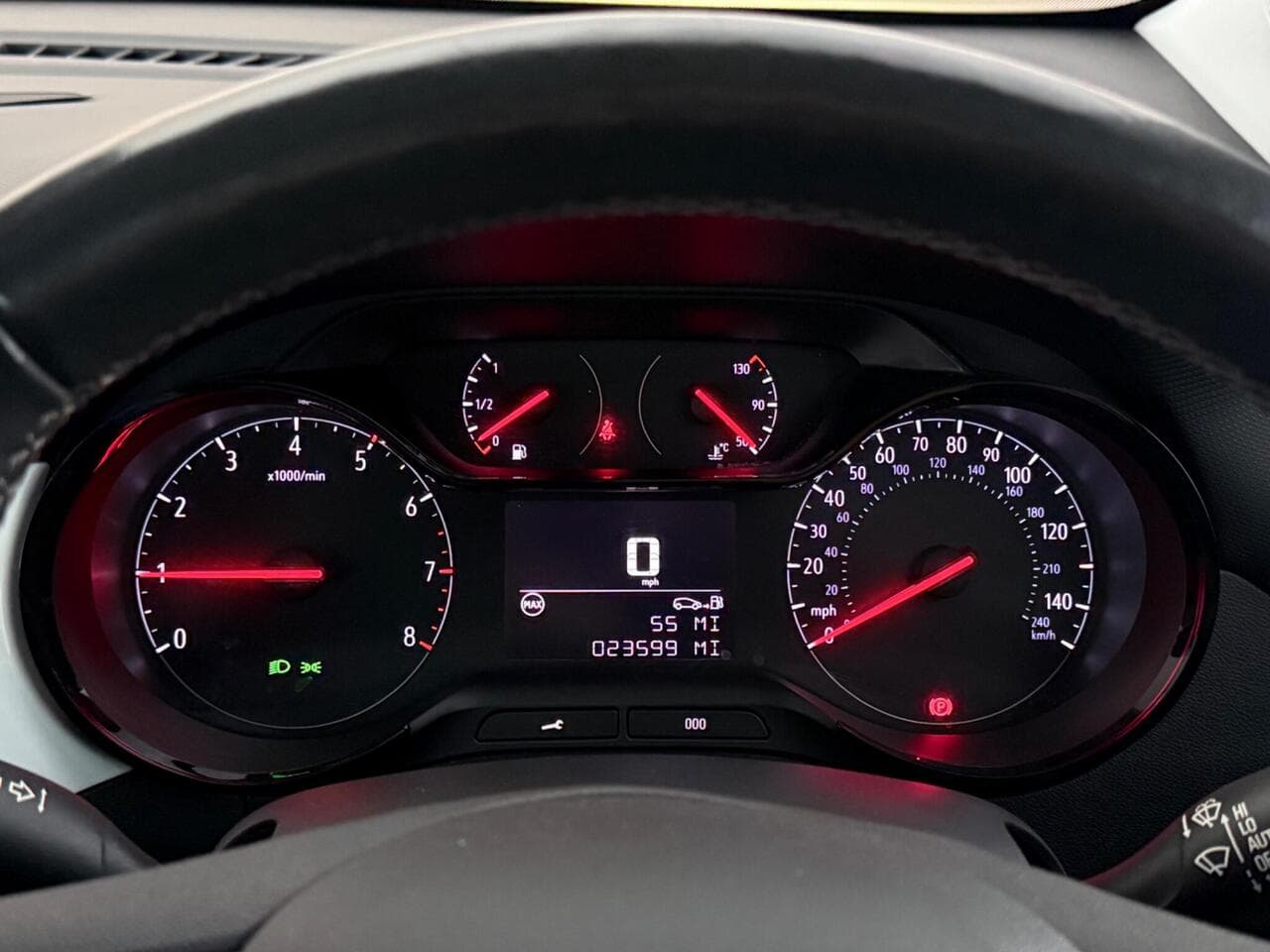 Vauxhall Crossland thumbnail Driver Instruments
