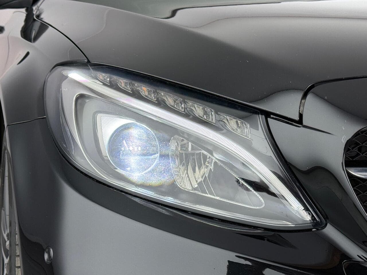 Mercedes-Benz C Class thumbnail Lights Front
