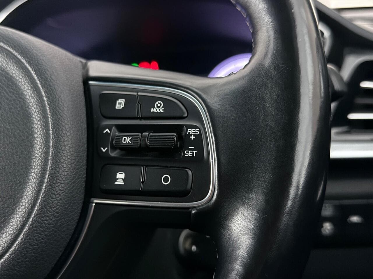 Kia Niro thumbnail Misc Controls