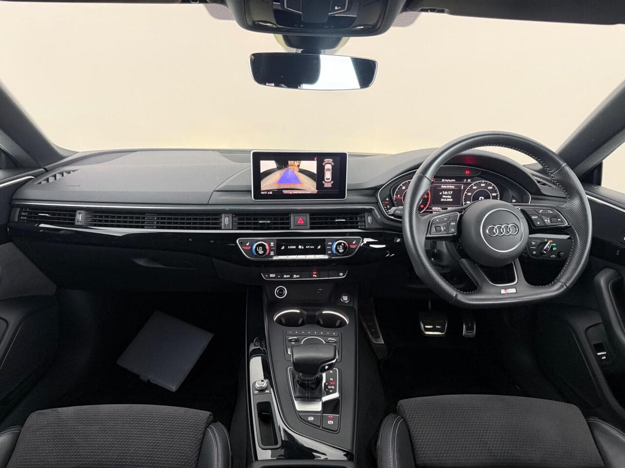 Audi A5 thumbnail Interior Front
