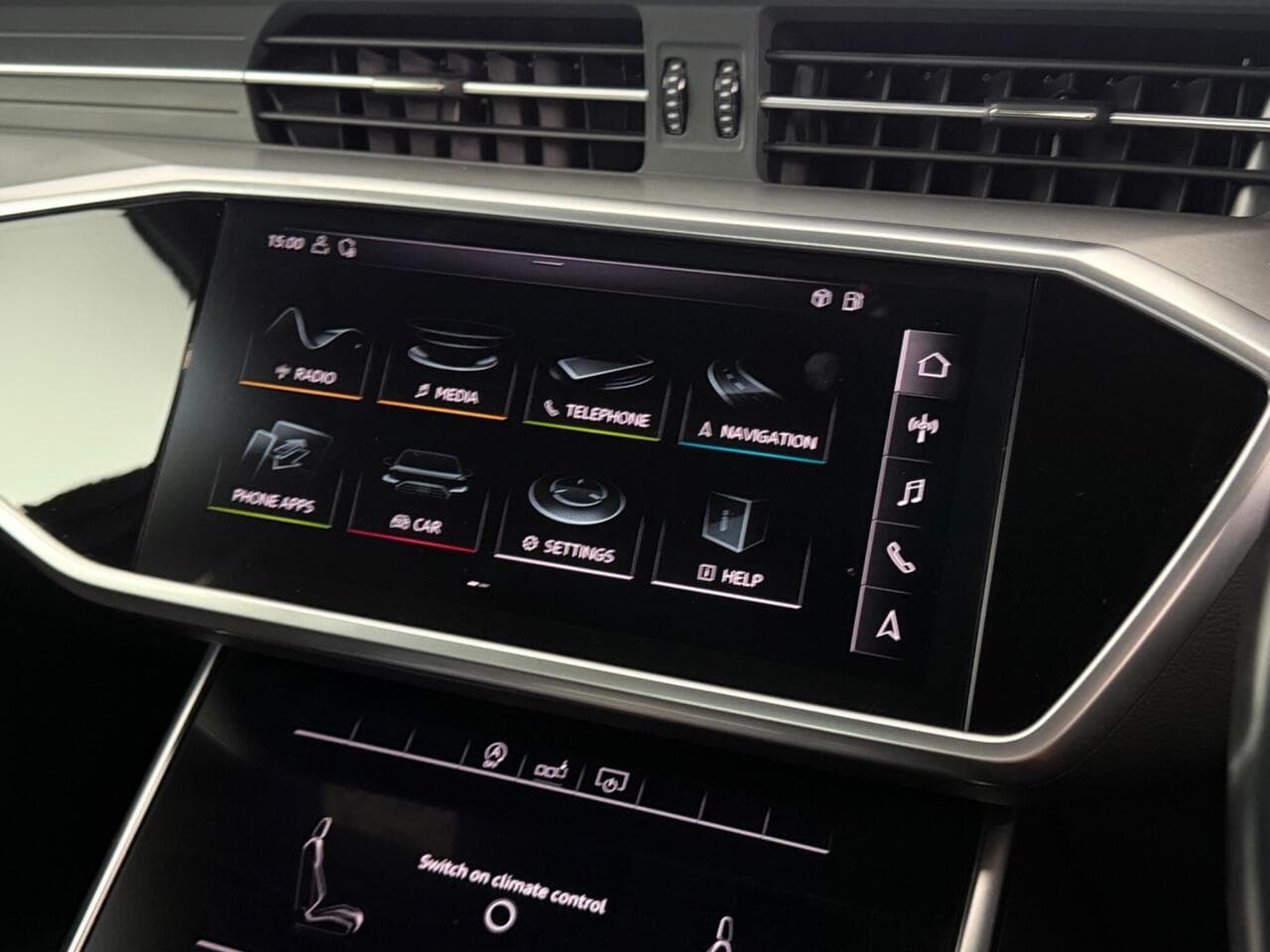 Audi A6 Saloon thumbnail Infotainment System