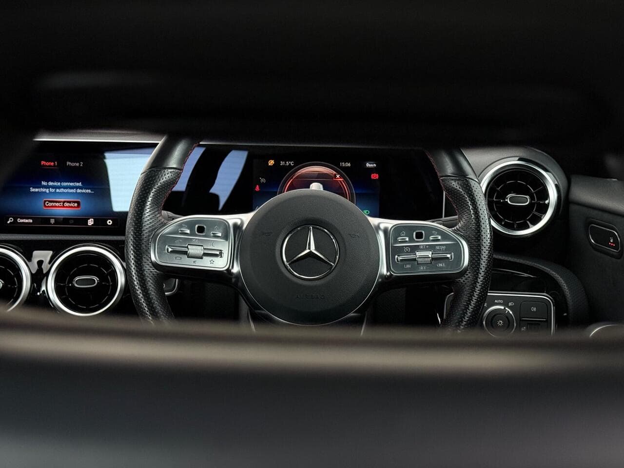 Mercedes-Benz A Class thumbnail Misc Controls