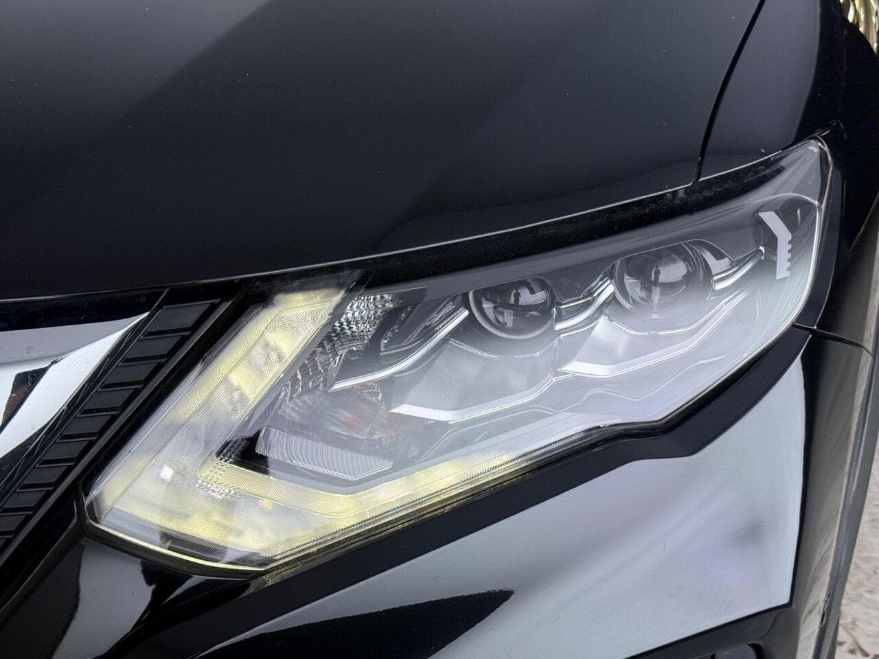 Nissan X-Trail thumbnail Lights Front
