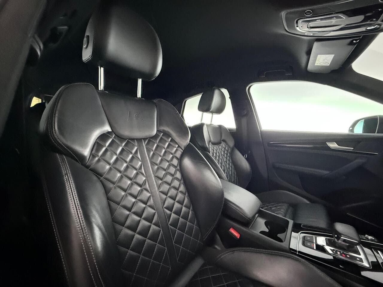 Audi Q5 thumbnail Seat Driver