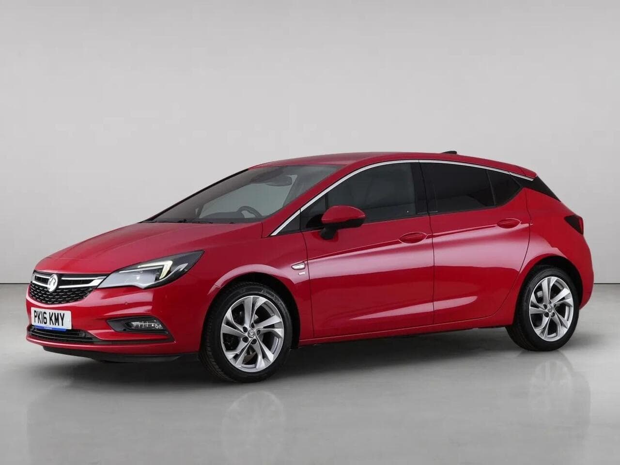 Vauxhall Astra thumbnail Front Left
