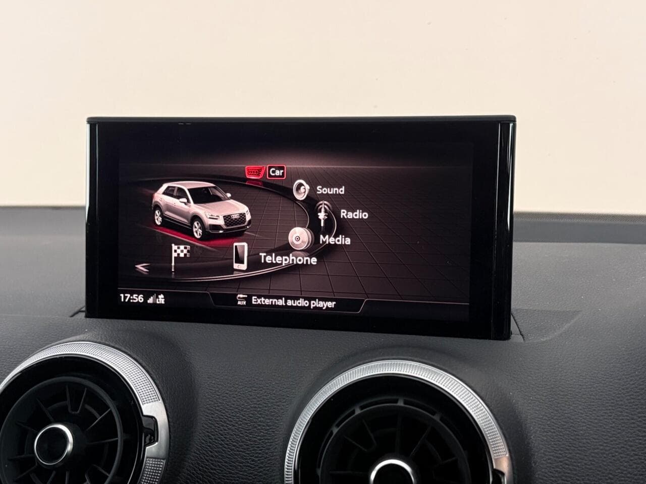 Audi Q2 thumbnail Infotainment System