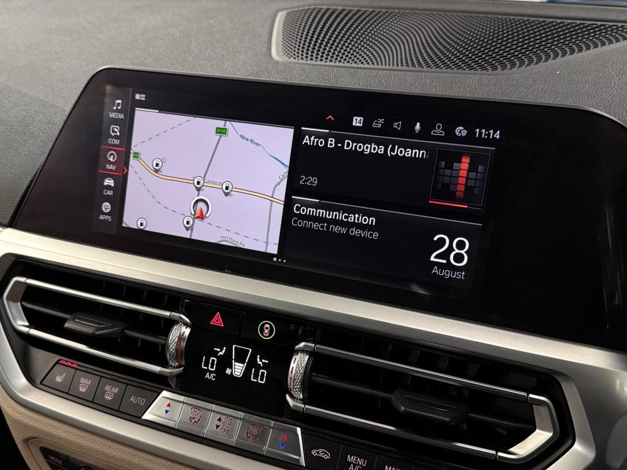 BMW 3 Series thumbnail Infotainment System