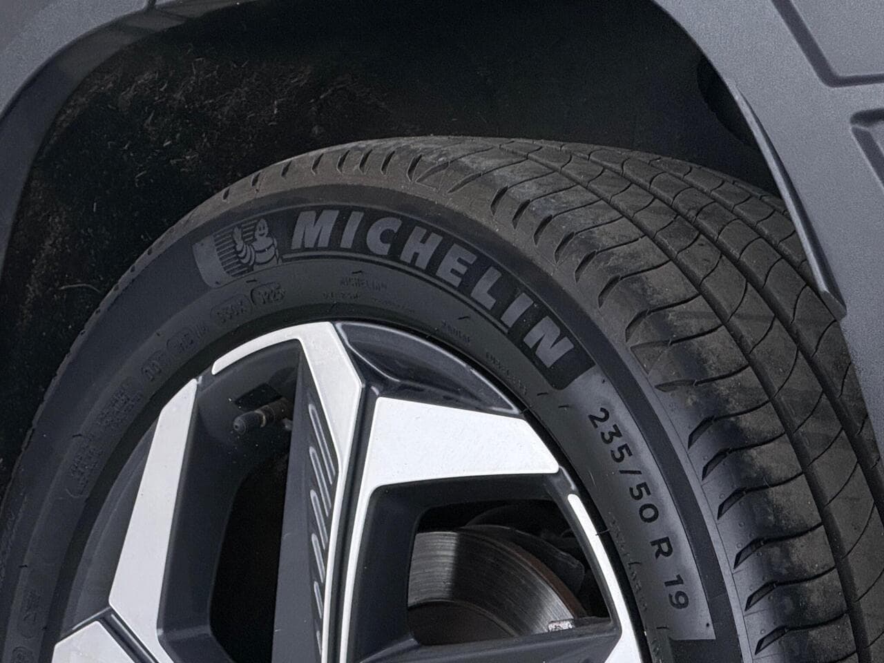 Hyundai TUCSON thumbnail Tyre Tread