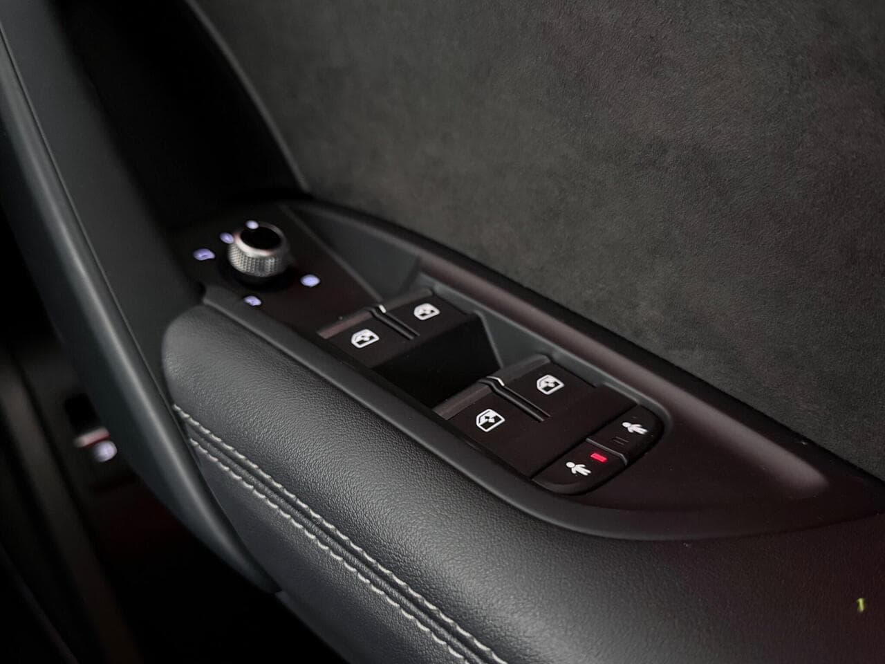 Audi Q5 thumbnail Misc Controls