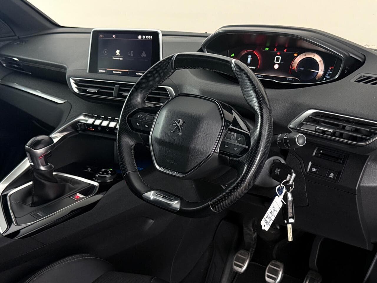 Peugeot 5008 thumbnail Steering Wheel