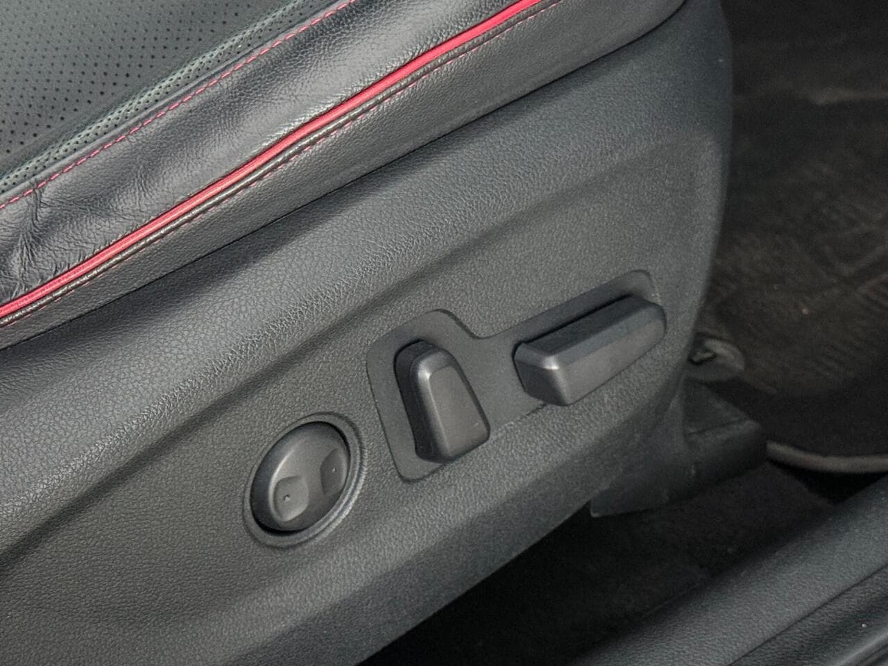 Kia Sportage thumbnail Misc Controls
