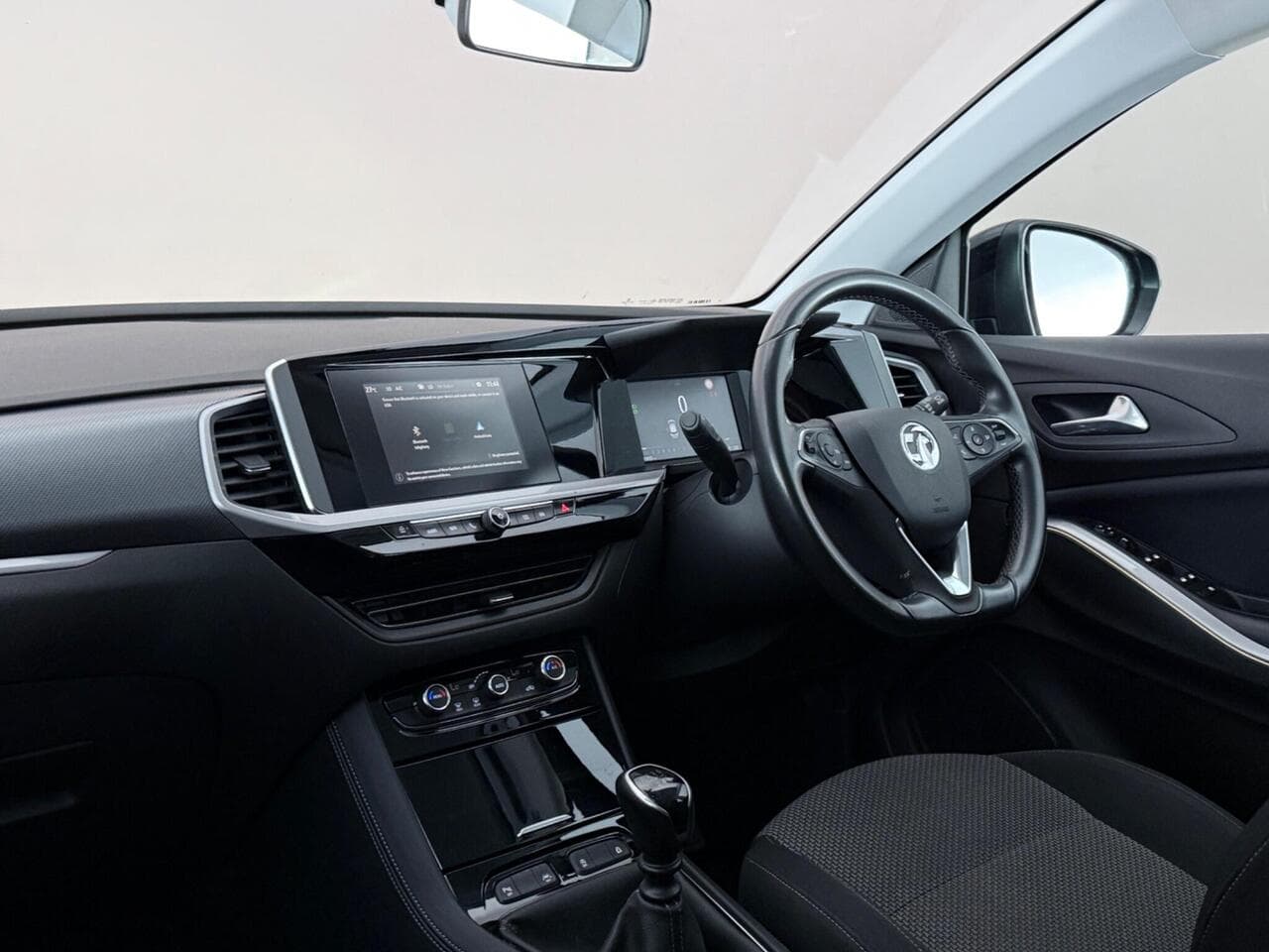 Vauxhall Grandland thumbnail Interior Front
