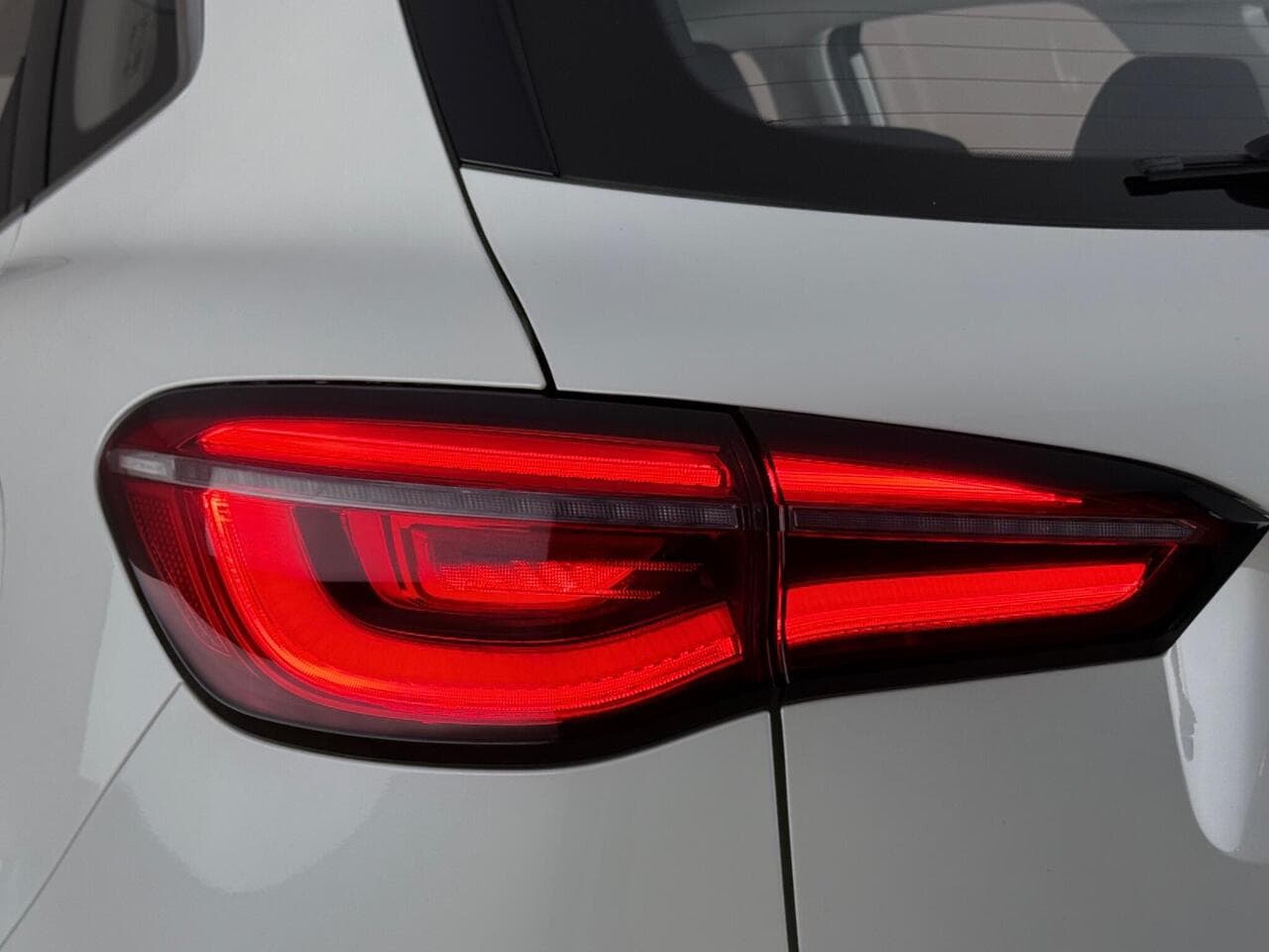 MG MG HS thumbnail Lights Rear