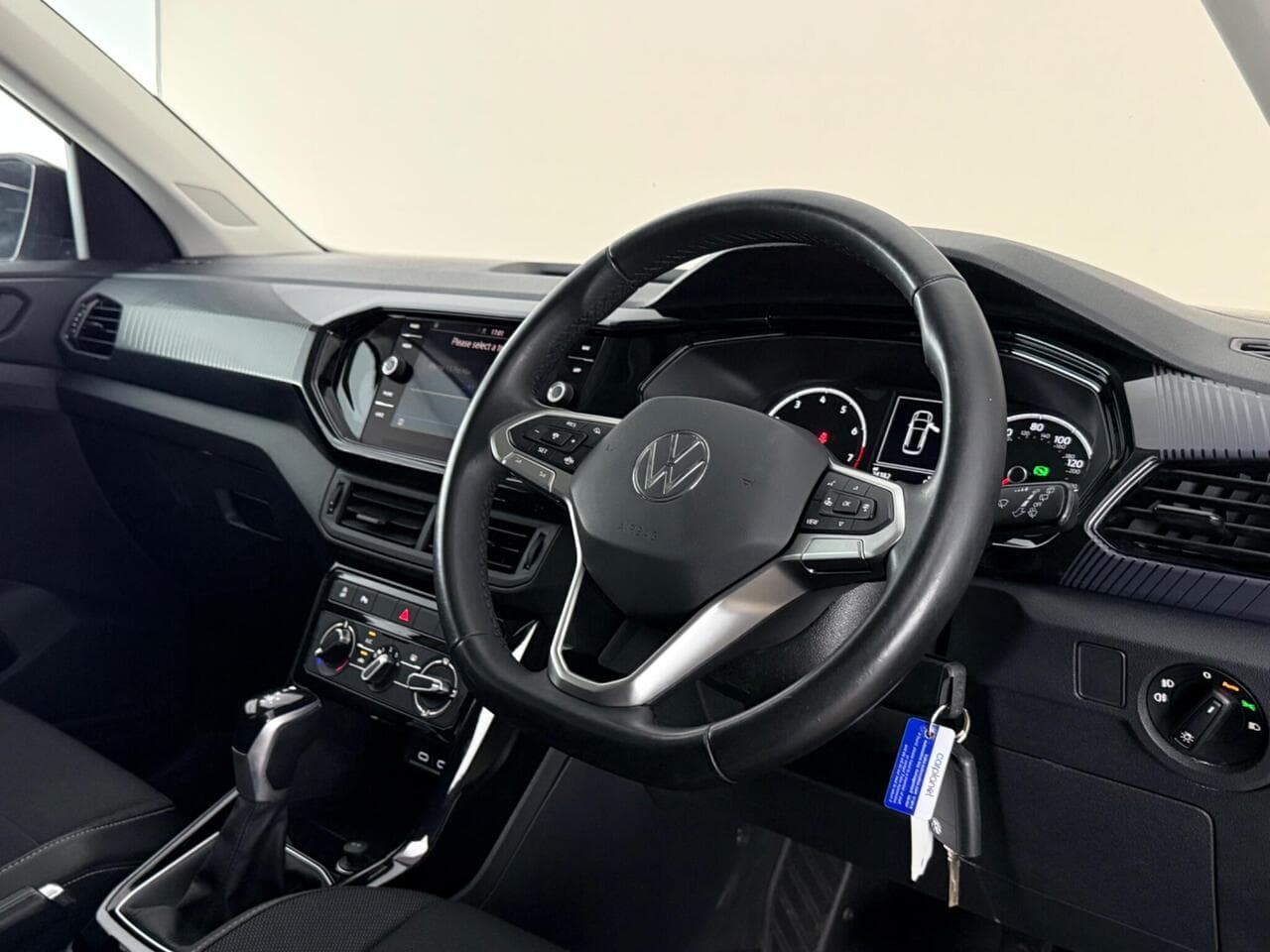 Volkswagen T-Cross thumbnail Interior Front