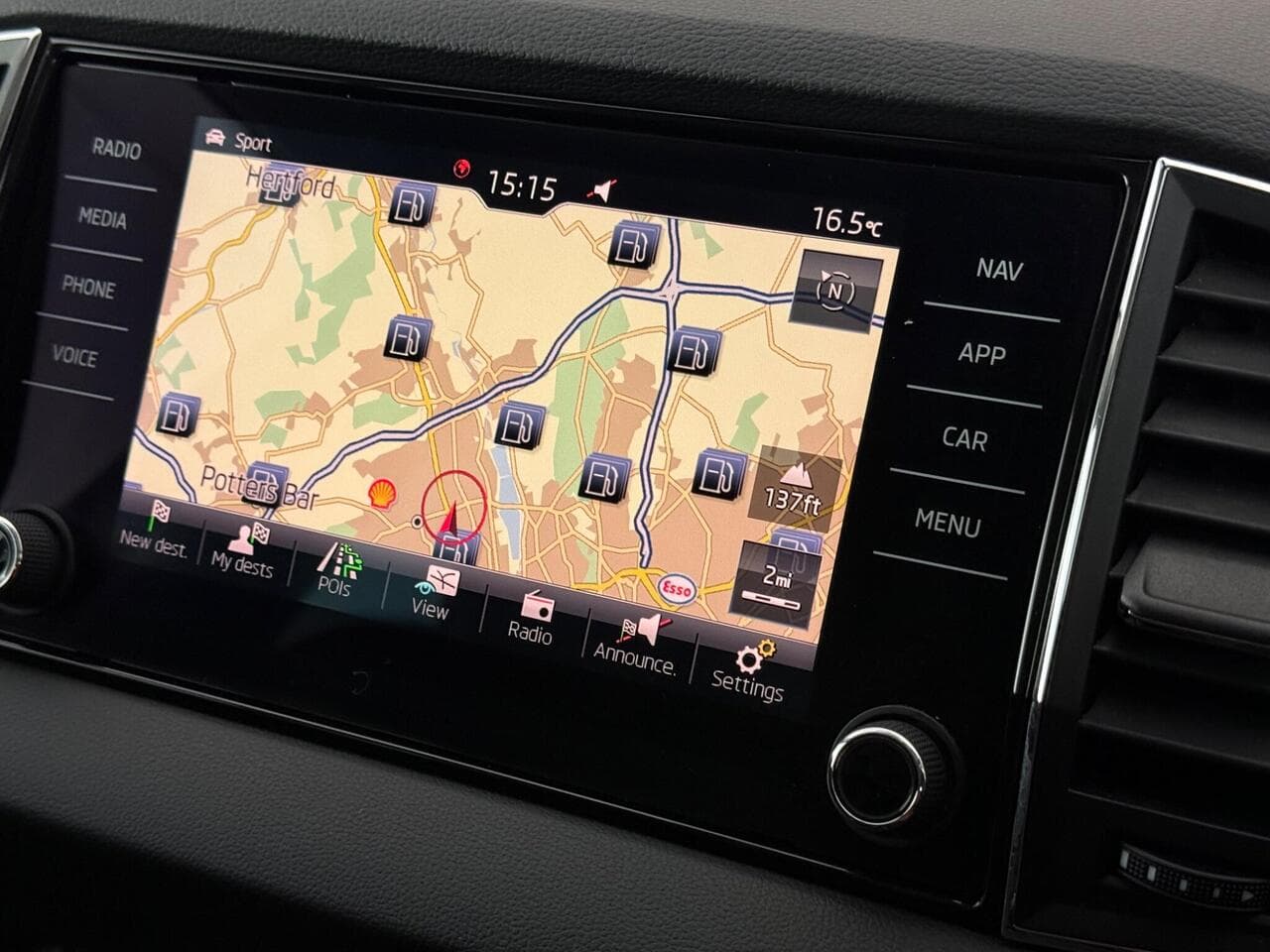 Skoda Karoq thumbnail Infotainment System
