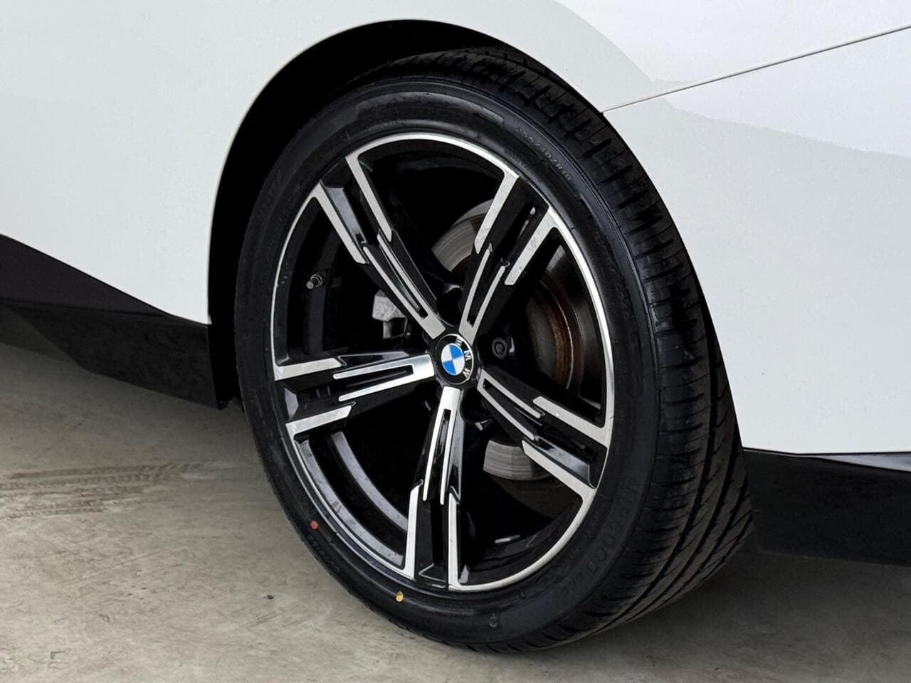 BMW 2 Series thumbnail Wheel