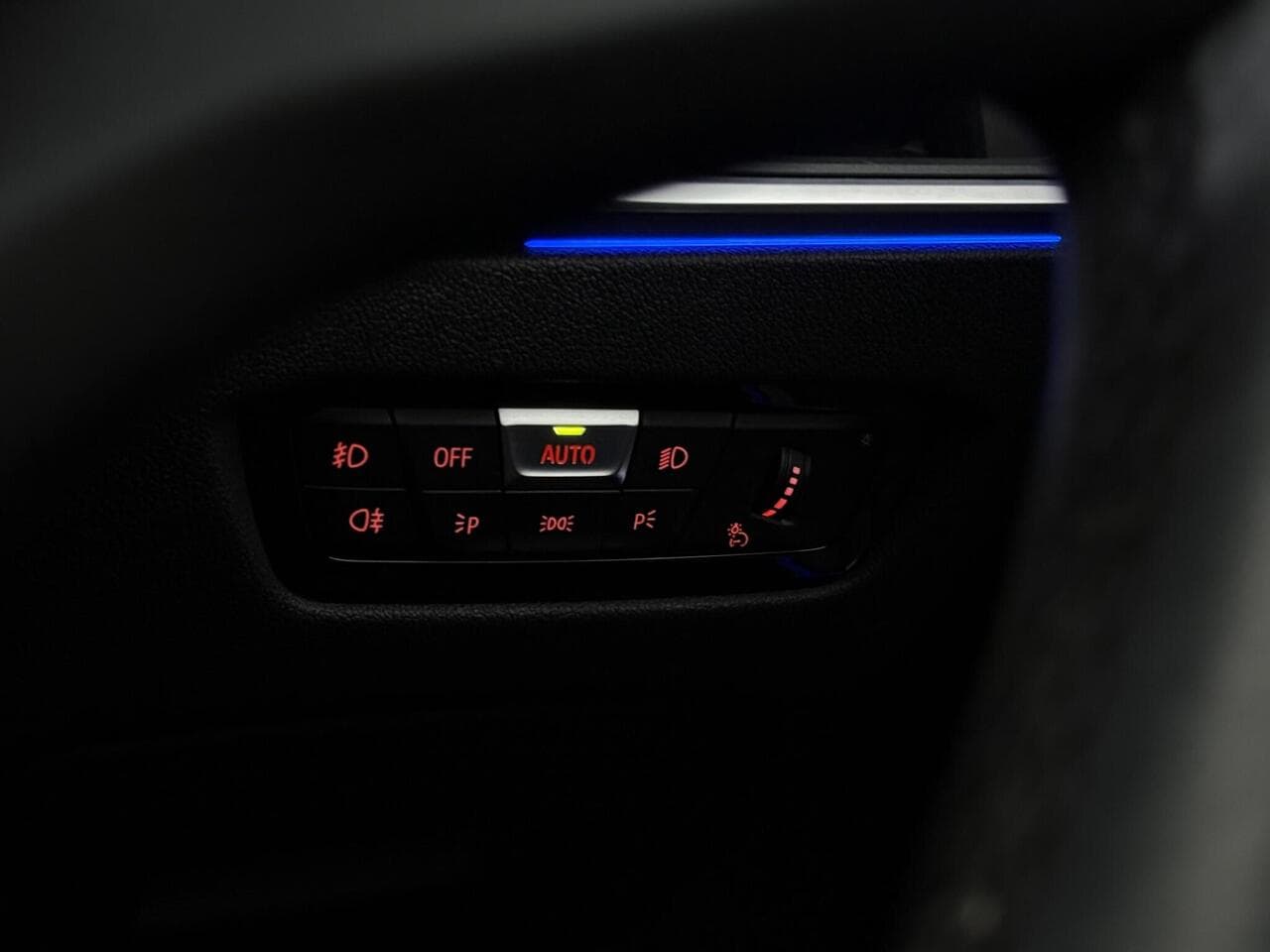 BMW 3 Series thumbnail Driver Instruments